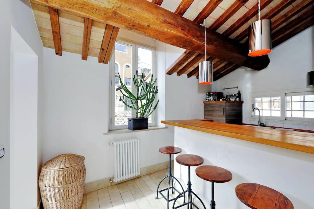 Pantheon Stylish Attic Apartamento *