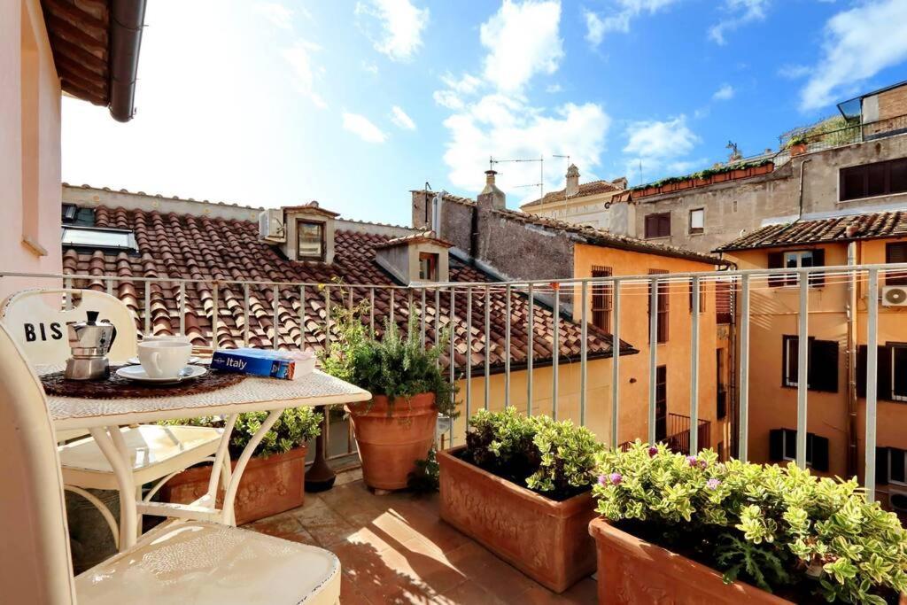 Apartamento Pantheon Stylish Attic Roma